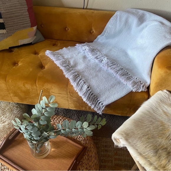 Light blue beige  chevron knit woven fringe throw blanket 55x44” - Picture 1 of 7